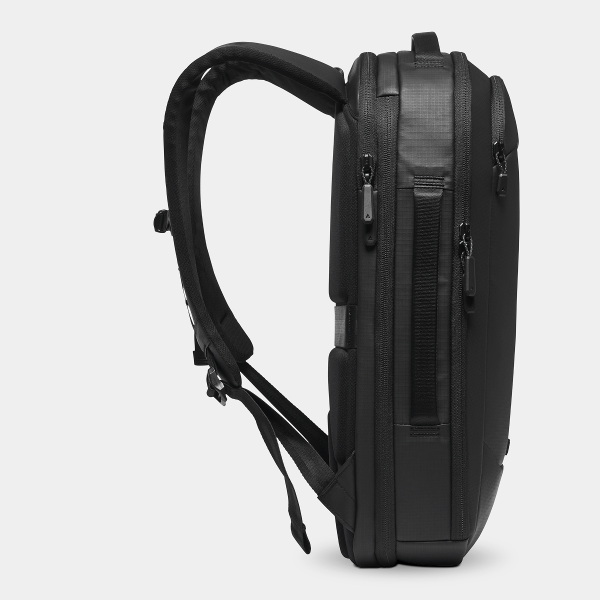 Navigator RS Pack 15L - Side View