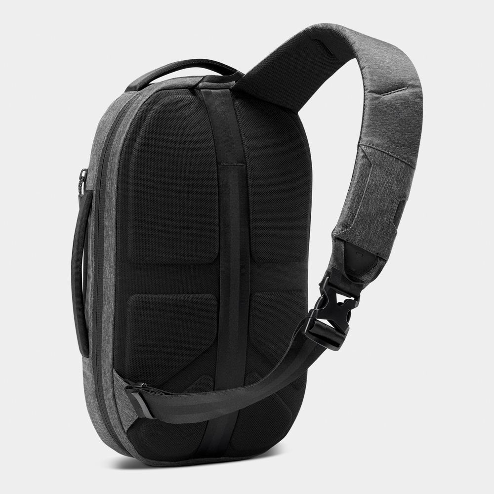 Navigator Lite Sling 10L - Lost and Found