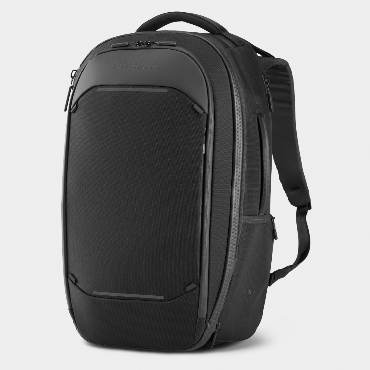 Navigator Travel Pack 32L - Front Angle